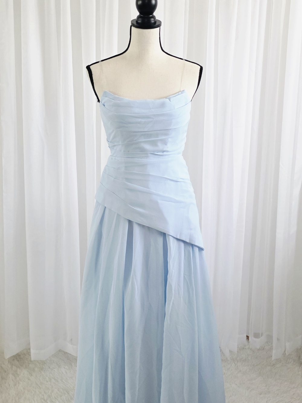 Elegant Light Blue Strapless Evening Gown